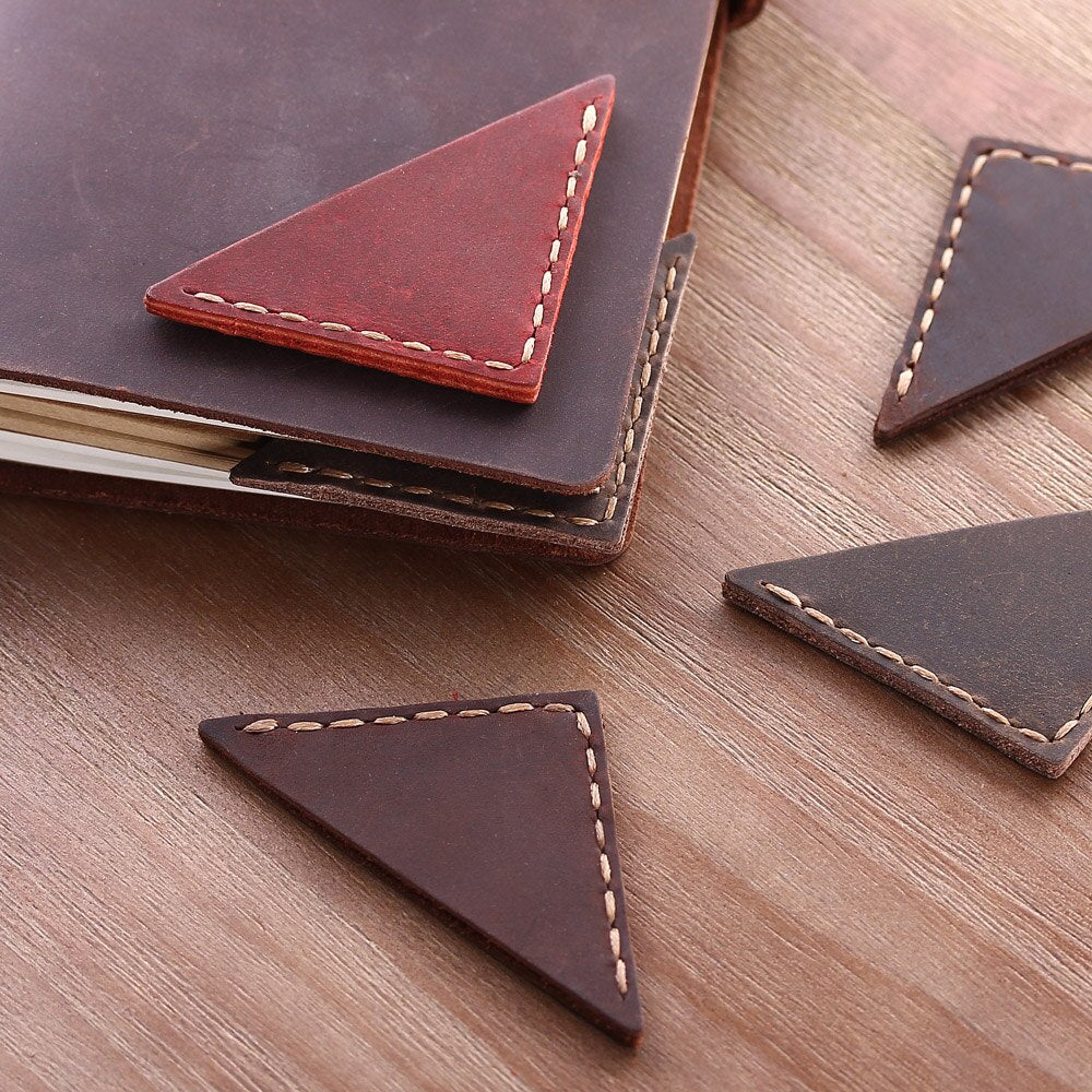 Marque page coin en cuir