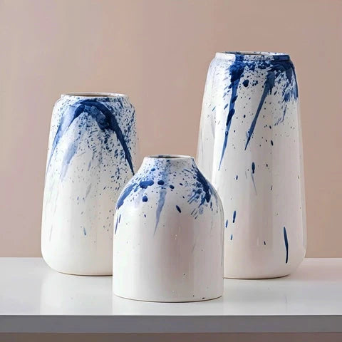 Vase Artistique Blanc et Encre Bleue