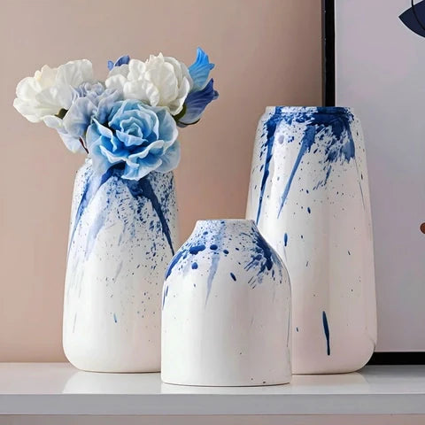 Vase Artistique Blanc et Encre Bleue