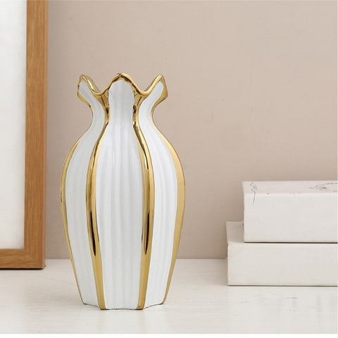 Vase Blanc Design Chaloupé Lignes Dorées