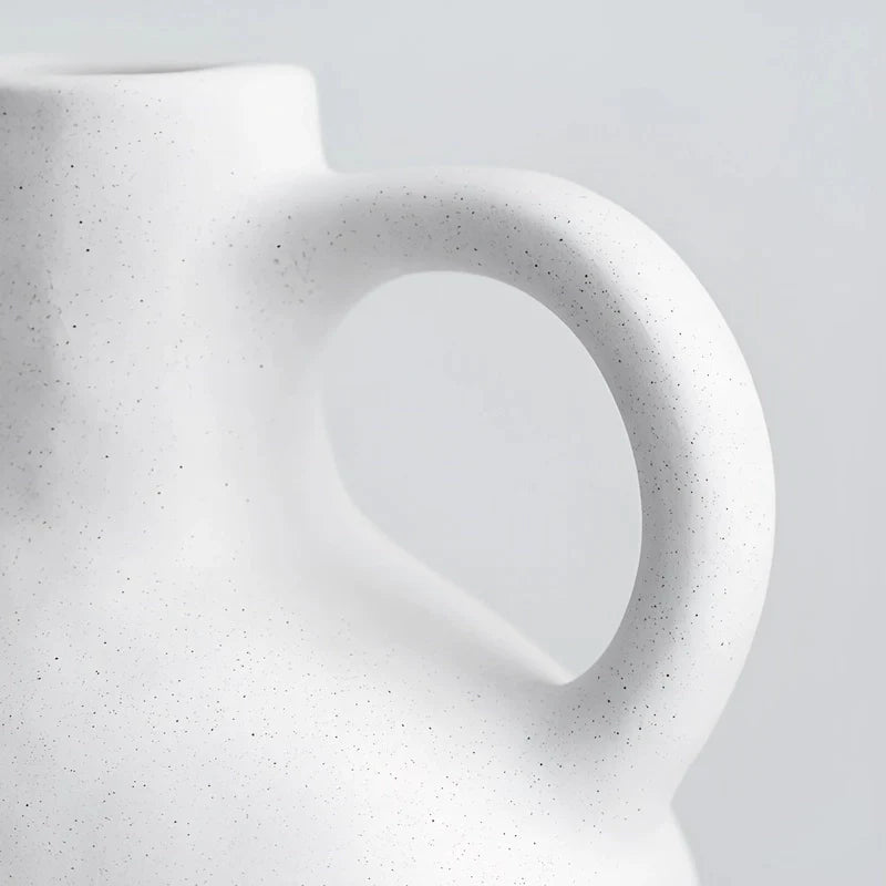 Vase Blanc Moucheté Forme Cruche avec Anse