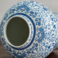 Vase Chinois Bleu et Blanc Motif Fleurs