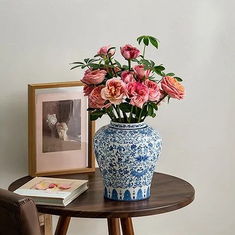Vase Chinois Bleu et Blanc Motif Fleurs