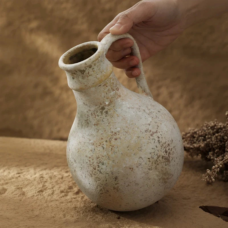 Vase d'Époque Forme Pichet Peint à la Main