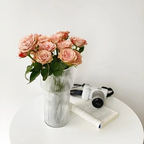 Vase Forme Torche Transparent Rayé