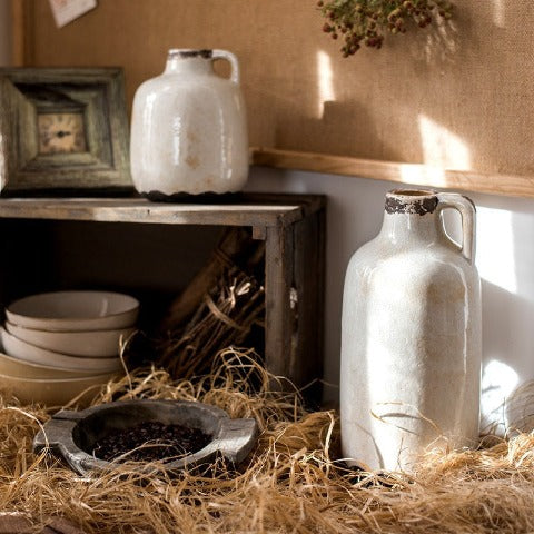 Vase Pichet Rétro Blanc Laiteux avec Petite Anse