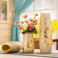 Vase Raffiné Givré Doré Motifs Cœurs et Papillons