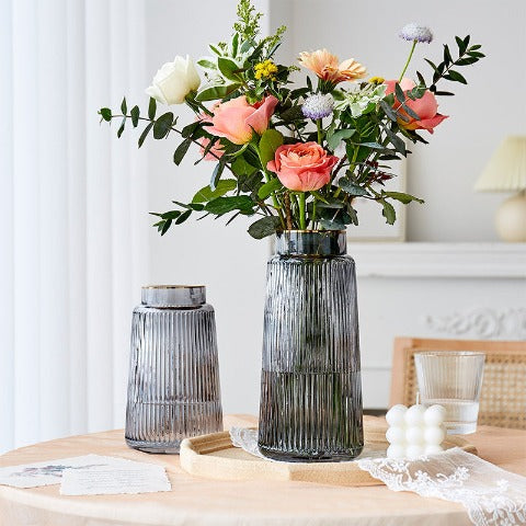 Vase Rayé de Couleur avec Bordure Liseré Doré
