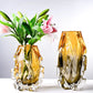 Vase Sophistiqué Ambre au Design Sculptural