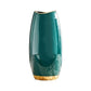 Vase Vert Foncé et Ses Ornements
